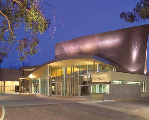 La Jolla Playhouse: Regional Theater Exceeds Broadway's Production Standards